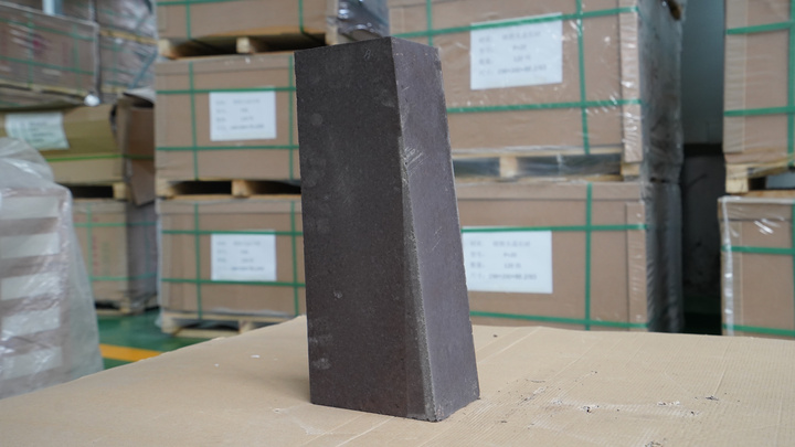 電熔再結合鎂鉻磚視頻