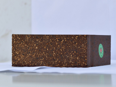 鎂鋁鉻復(fù)合尖晶石磚1