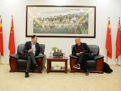 鄭州真金耐火材料有限責(zé)任公司董事長宋金標(biāo)到訪中國水泥網(wǎng)